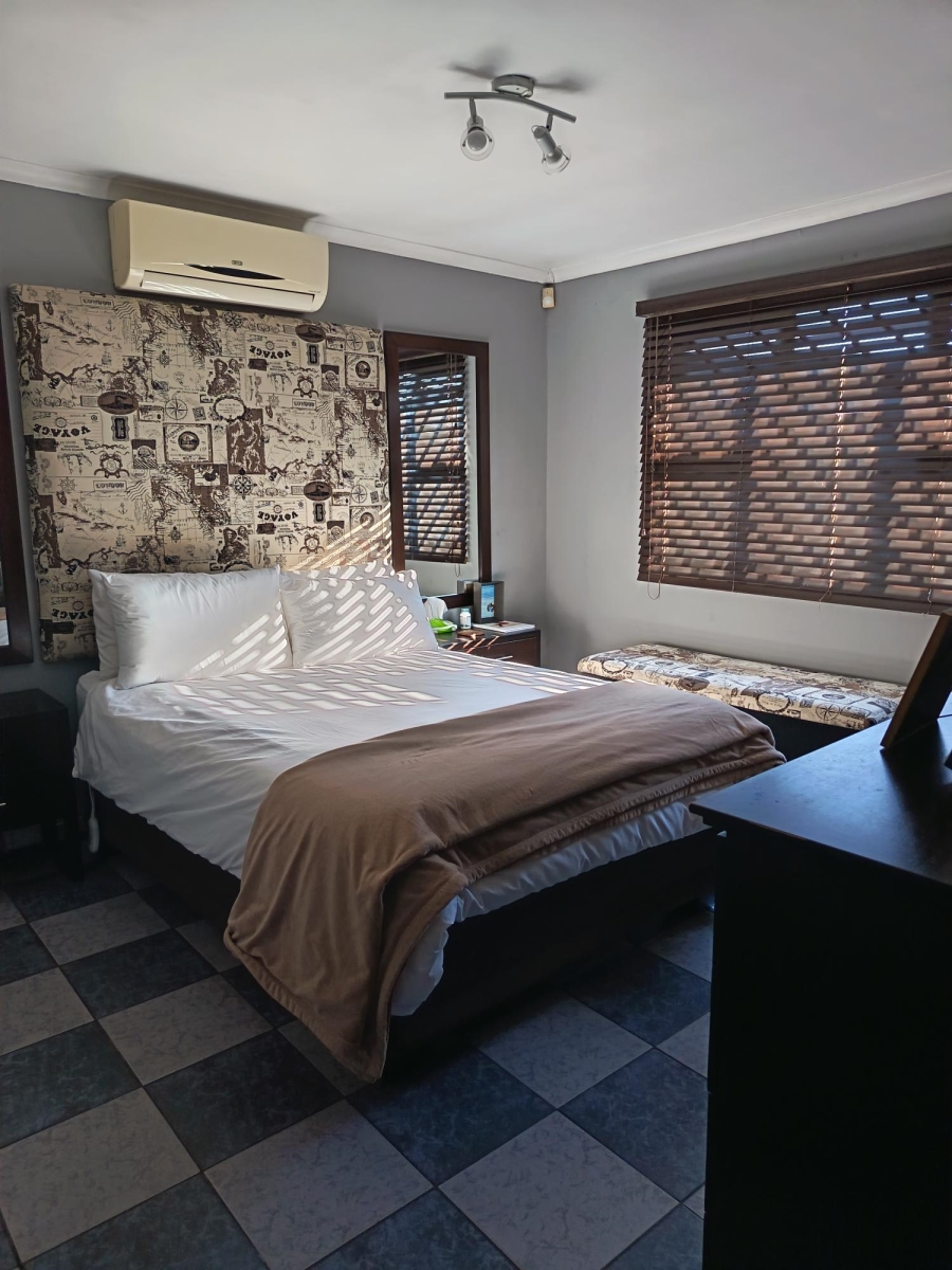 4 Bedroom Property for Sale in Tuscany Glen Western Cape